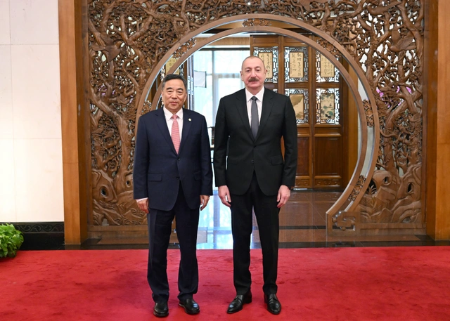 İlham Əliyev Pekində "China Energy Engineering Corporation Limited" şirkətinin sədri ilə görüşüb