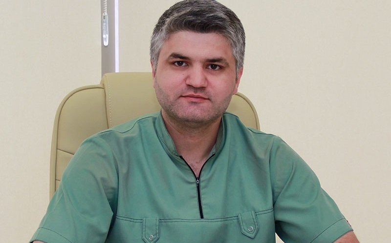 “Etalon” hospitalında əməliyyatdan sonra məşhur psixoloqun ölüm hadisəsi açıqlandı-Video