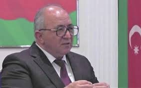 Eks-məmurun oğlu gəlir yerini gizlədir - Hamının qarşısında danışmadı