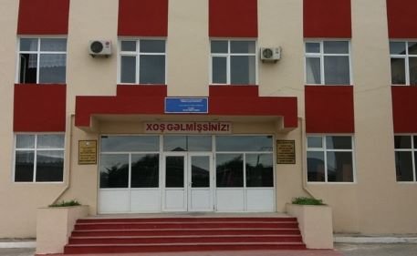 Sabunçuda Azər Ələkbərovun rəhbəri olduğu 22 saylı məktəbdə təmir üçün pul yığılır?