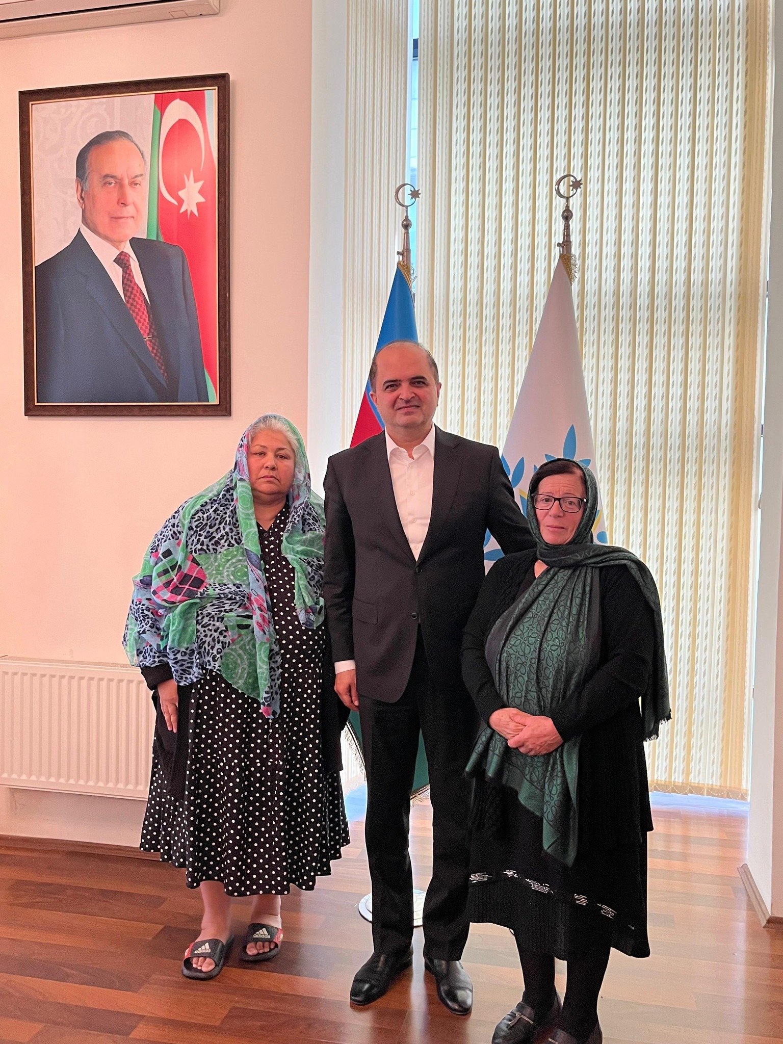 Rəşad Mahmudov bu vətəndaşların müraciətlərini həll etdi