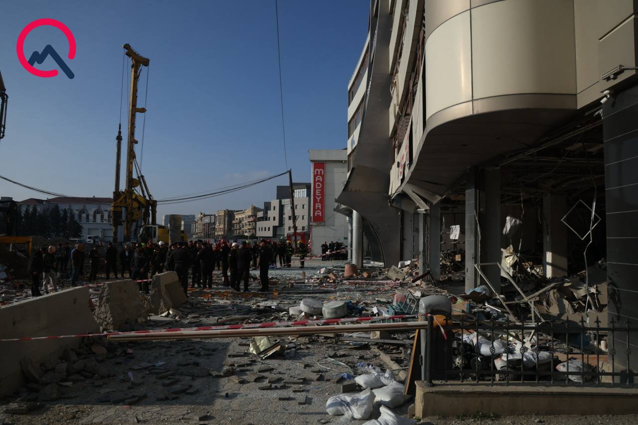 Bakıda partlayış olan ofisdən - Yeni görüntülər