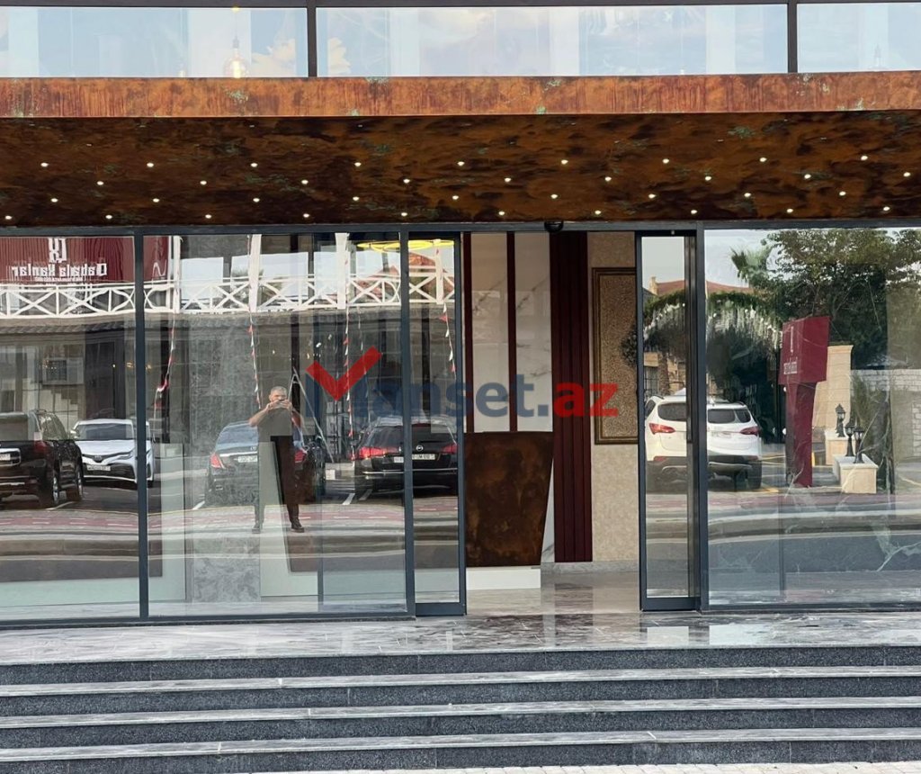 Sabiq icra başçısı lüks sauna tikdirdi: Fəhlələrin pulunu vermədi - FOTO