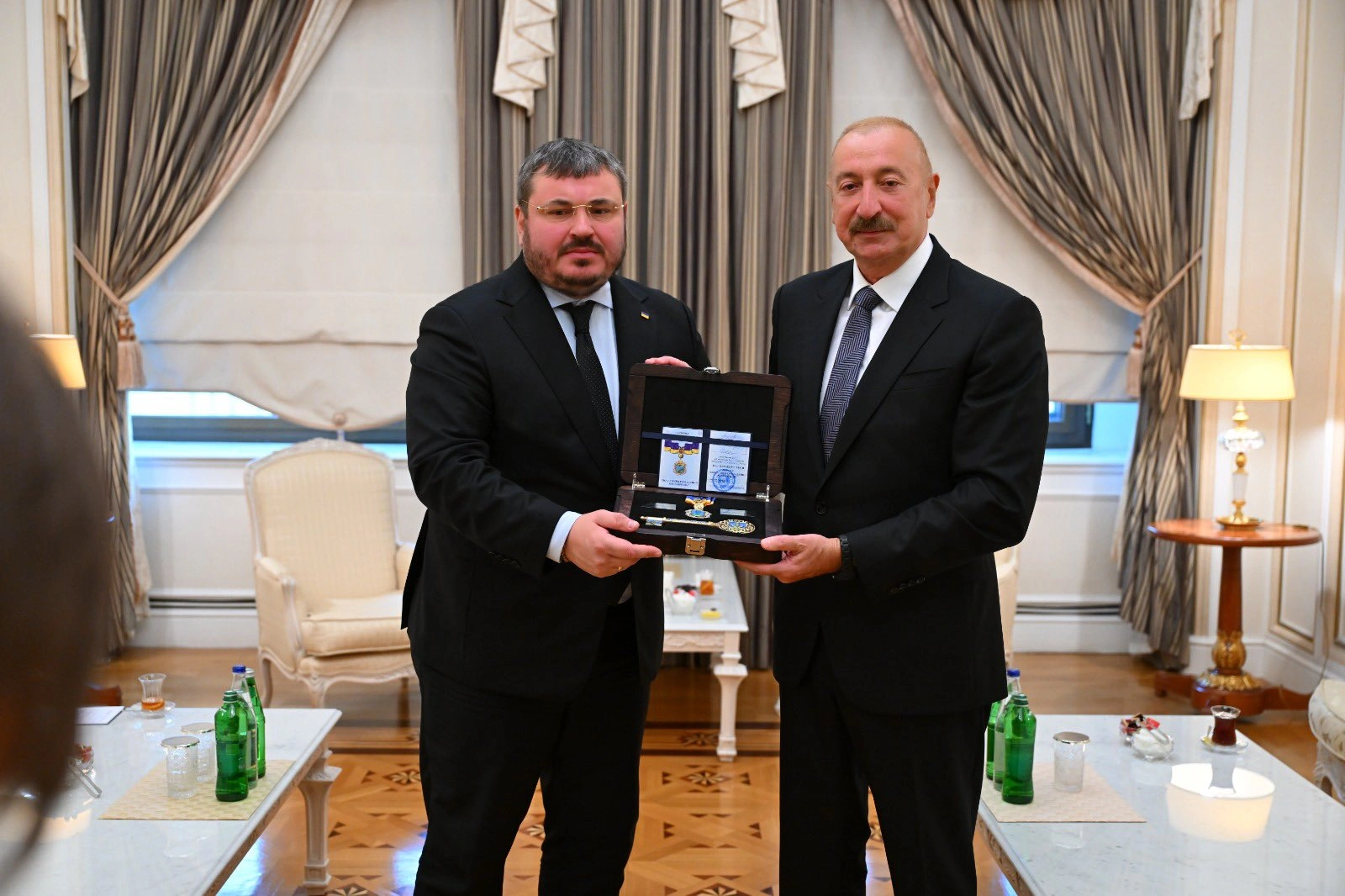 İlham Əliyev Ukraynanın sabiq Prezidenti ilə görüşdü